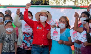 “Un Mejor Charcas de oportunidades y empleo para todos”: Yesenia Berenice