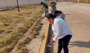 Colonos de La Antorcha realizan faena de limpieza