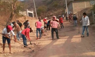 Trabajo colectivo da resultados en la colonia Antorcha Popular