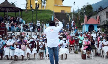 Fernando López recorre Amixtlán y H. Galeana