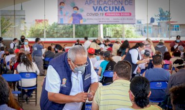 Vacunación contra COVID-19 para adultos de 50 a 59 años de Chimalhuacán