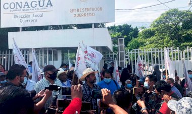 Con protesta en la Sader, exigen apoyo para más de mil campesinos