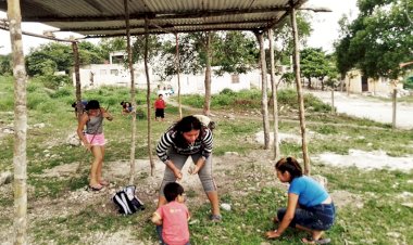 Familias antorchistas acondicionan predios para nuevas escuelas en Champotón