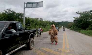 Istmeños realizan colecta para sustentar gastos