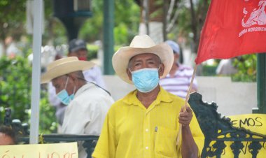 En Ixcamilpa respaldan a Rosendo Morales y a Josué Velásquez