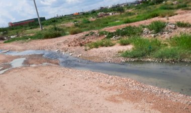 Reparan alcantarilla en Nuevo Laredo