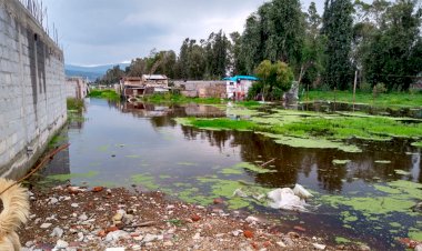 Protestan familias de Tláhuac por inundación de aguas; piden apoyo gubernamental