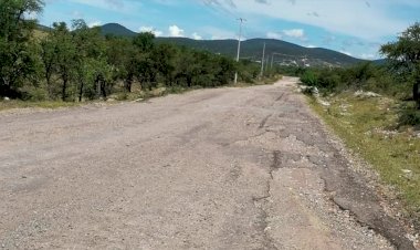 Solicitan acondicionar caminos de la Mixteca