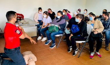 Habitantes de Ixtapaluca agradecen a autoridades, impartición de curso de primeros auxilios