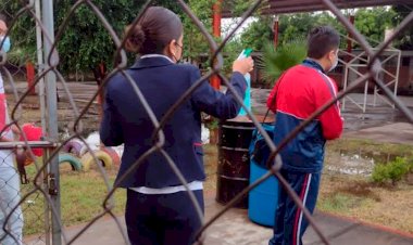 Posibles contagios en escuelas preocupa a docentes y padres de familia