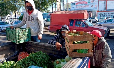 Activistas antorchistas realizan colecta de víveres en Tlaxcala