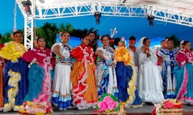 El ballet Xochipitzáhuatl se prepara