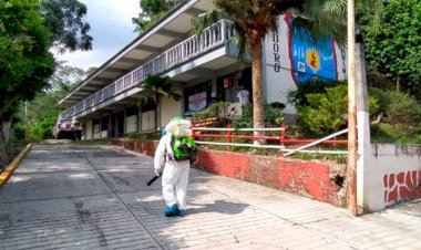 Fumigan instalaciones del bachillerato de Apapantilla