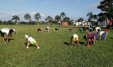 Niños de colonias populares contarán con clubes deportivos de Antorcha