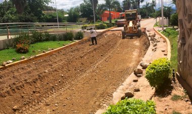 Rehabilitación de calle con concreto hidráulico en Tecomatlán