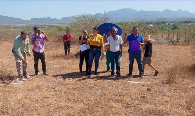 Reciben solares, familias desplazadas de Badiraguato