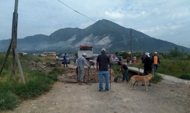 Realizan puente para acceder a su colonia