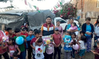 Gracias a la gestión de Antorcha, los Reyes Magos sí llegaron a niños humildes