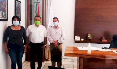 Director de Insuvi Colima promete revisar proyectos de vivienda propuestos por Antorcha