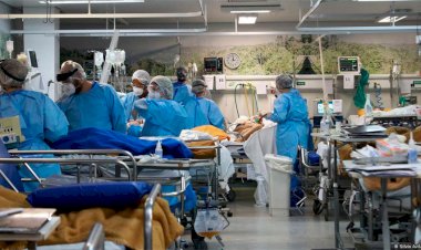 Aulas vacías y hospitales llenos