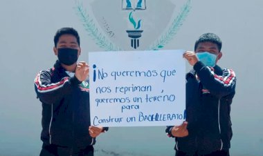 Exigen jóvenes que el gobierno ayude al Bachillerato 283