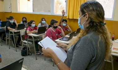 Docentes contra la deshumanización