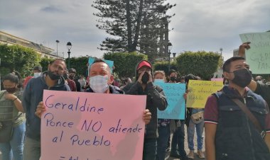 Autoridades de Tepic, una calca en chiquito de la 4T