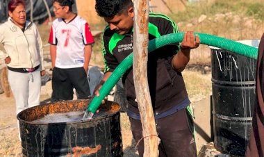 Llevan vital líquido a la colonia Fraternidad