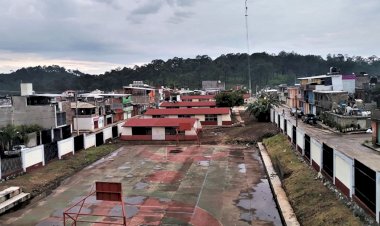 Erróneas políticas de la 4T incrementan rezago educativo en Tacámbaro