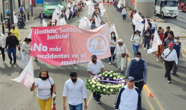 Familiares de fallecidos en la Línea 12 exigen justicia