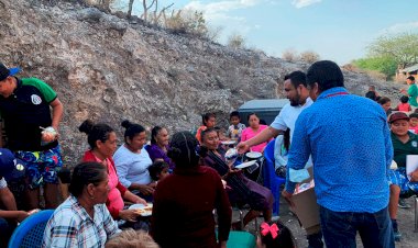 Festejan a los niños de La Muralla en su día