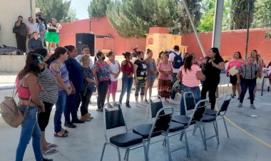 Festejan a madres de familia en Saltillo