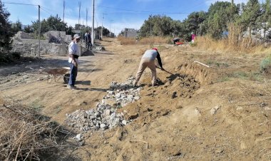 Vecinos trabajan en equipo a favor de colonia San José