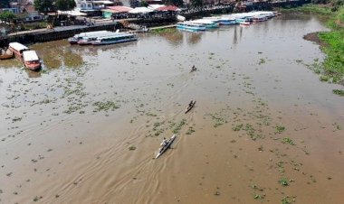 Antorchistas de Pátzcuaro luchan para revertir el daño del lago