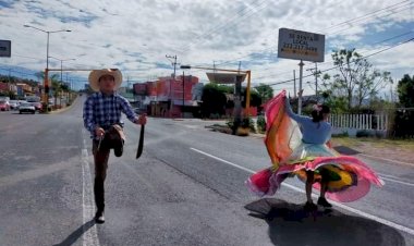 Recaudan jóvenes recursos para casa del estudiante