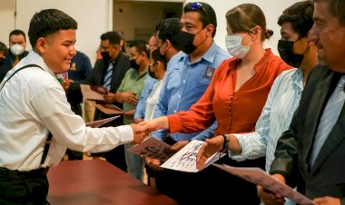 Culminan graduaciones de escuelas antorchistas en Coahuila