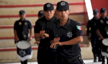 Otorgan becas a elementos de seguridad pública para que continúen profesionalizándose