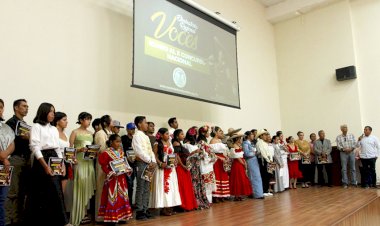 Cuando el pueblo canta, también lucha: Alberto Flores