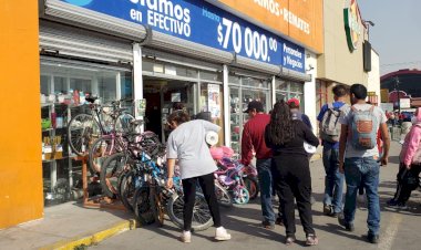 Los Reyes Magos empeñan hasta la corona