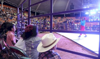 En la feria de Tecomatlán ¡los niños también se divierten!