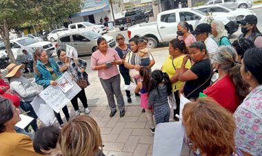 Antorchistas se manifiestan en Ahome para exigir vivienda