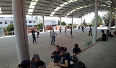 Maestros antorchistas alejan a jóvenes de malos hábitos con prácticas deportivas