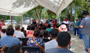 Antorchistas de Tulum reciben visita del presidente municipal