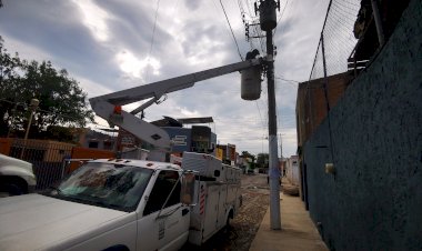 Antorcha logra alumbrado público en colonia popular de Zapopan