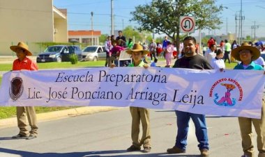 Participa preparatoria antorchista en desfile conmemorativo de la Revolución mexicana