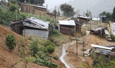 AMLO abandonó a las comunidades pobres