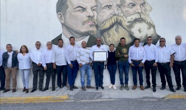 Gobierno de Puebla reconoce trayectoria de ruta 25