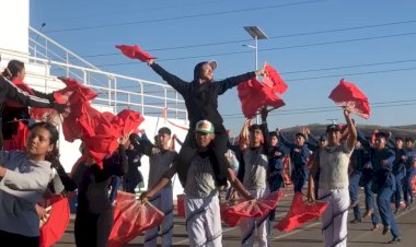 Antorcha prepara artistas para el pueblo: maestro