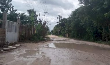 Antorchistas demandan al ayuntamiento de Benito Juárez apoyo para la rehabilitación de calles