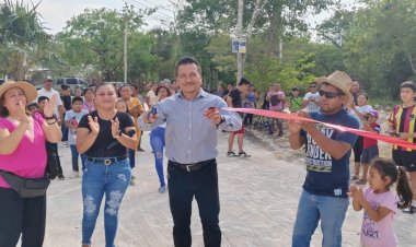 Inauguran arreglo de calles en la colonia Esperanza Antorchista de Chetumal
